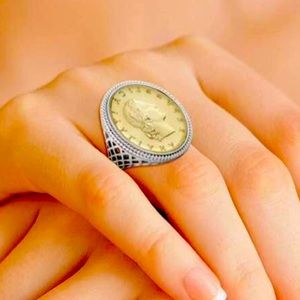 Sterling silver .925 ring set with 20 lire Italian coin, size 8, new in box